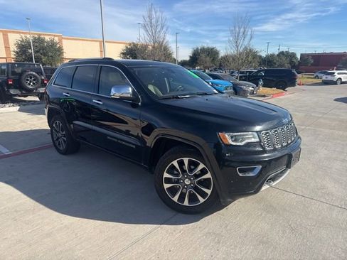 Used 2017 Jeep Grand Cherokee Overland image 1