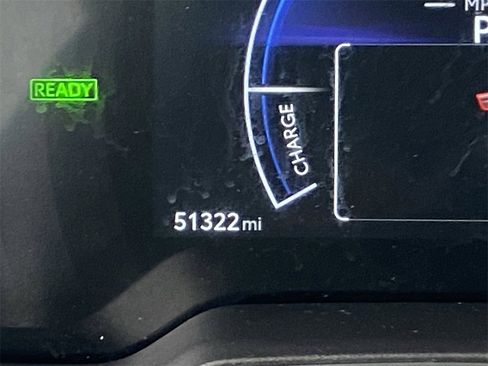 Certified 2023 Toyota Corolla Cross XSE image 33