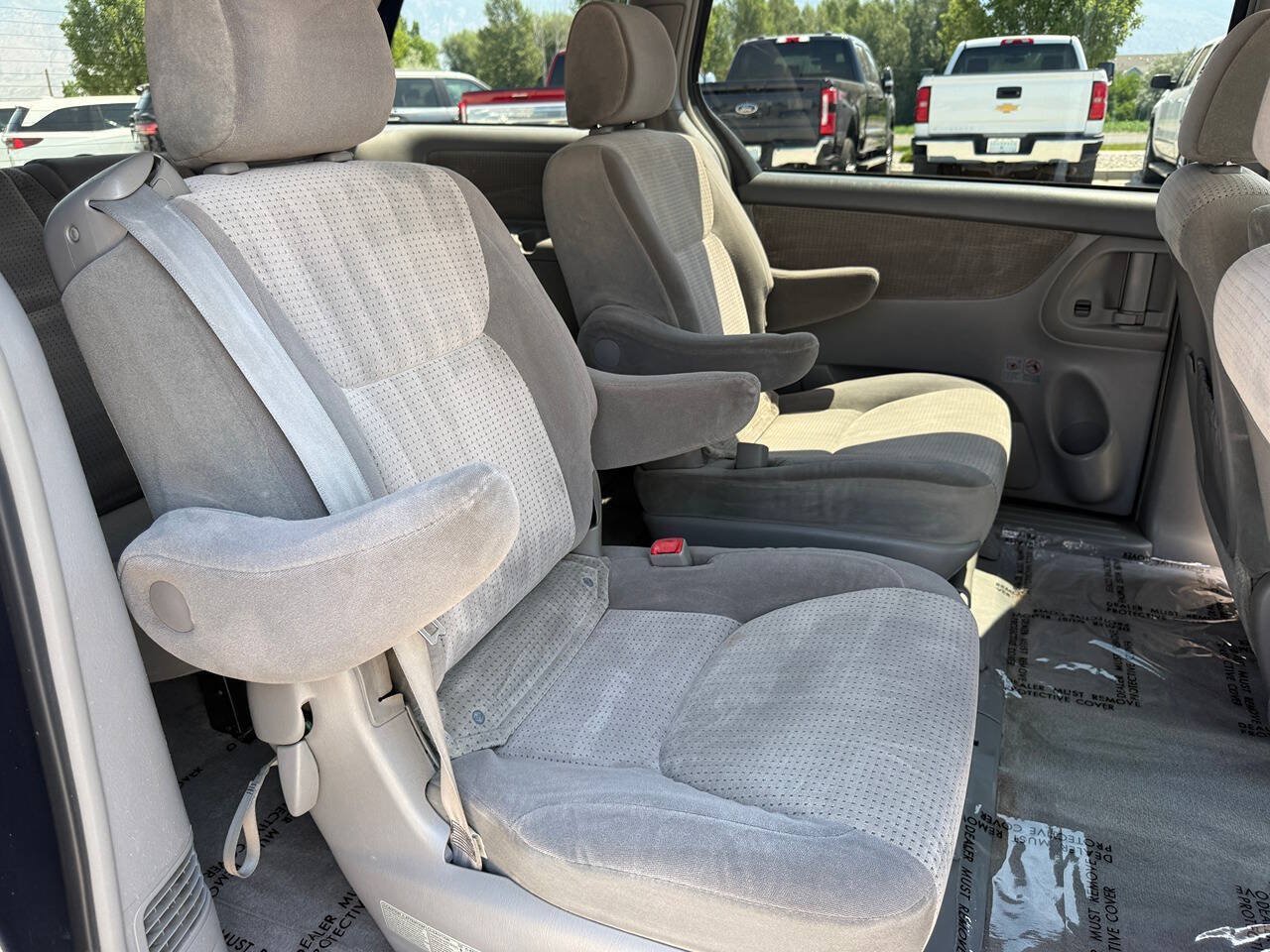 Used 2008 Toyota Sienna LE FWD image 22