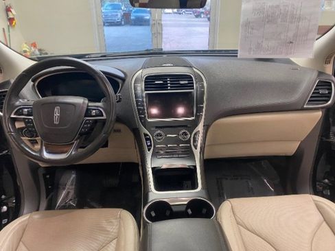 Used 2019 Lincoln Nautilus Reserve FWD image 24