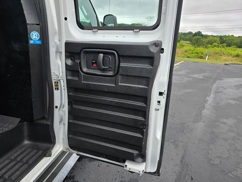 Used 2023 Chevrolet Express 2500 w/ Driver Convenience Package image 21