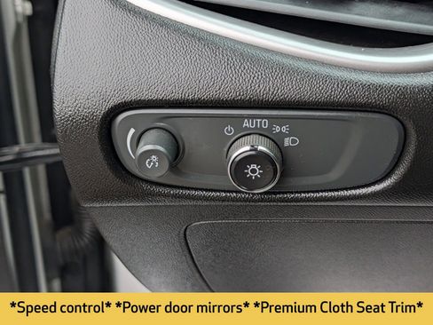 Used 2017 Chevrolet Malibu LS image 9