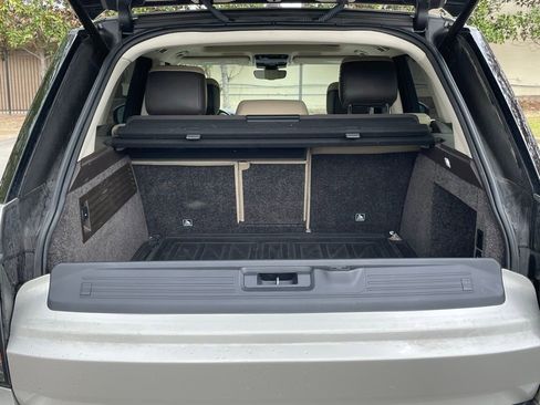Used 2020 Land Rover Range Rover HSE image 7