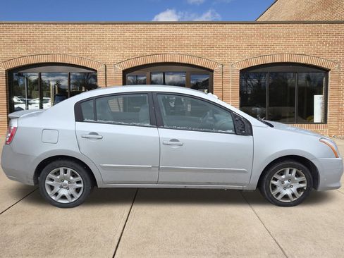 Used 2011 Nissan Sentra 2.0 S image 2
