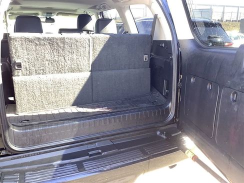 Used 2012 Lexus GX 460 image 4