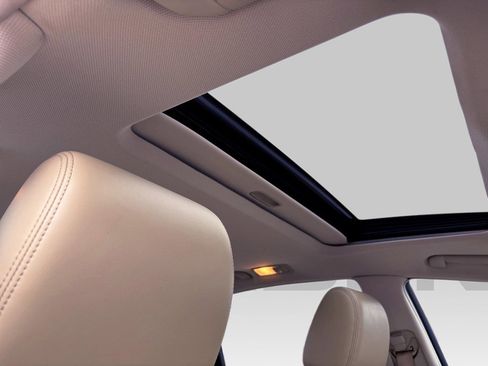 Used 2010 INFINITI M35 w/ Technology Pkg image 11