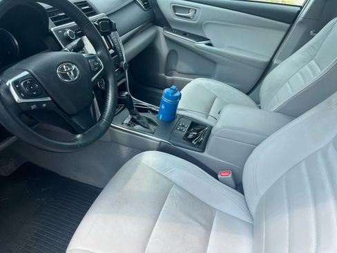 Used 2015 Toyota Camry XLE FWD image 10