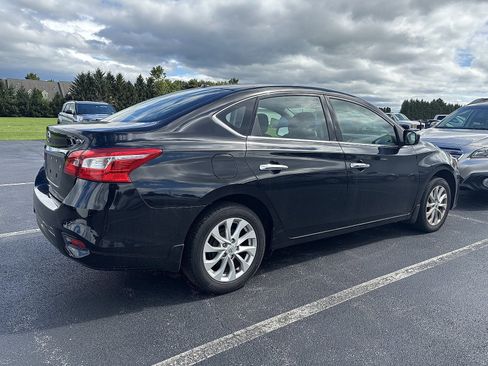 Used 2017 Nissan Sentra SV w/ Style Package FWD image 4