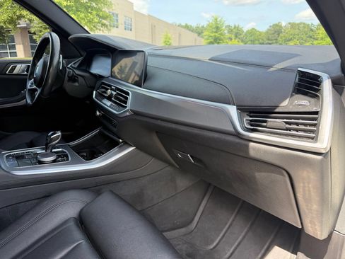 Used 2019 BMW X5 xDrive40i w/ Premium Package 2 AWD/4WD image 24