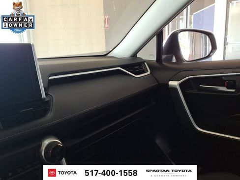 Used 2024 Toyota RAV4 XLE FWD image 22