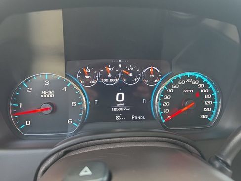 Used 2017 GMC Yukon XL Denali w/ Open Road Package AWD/4WD image 27