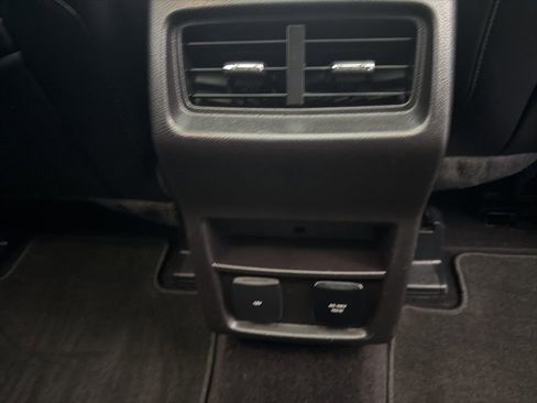 Used 2015 Ford Edge SEL w/ Equipment Group 201A image 22