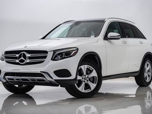 Used 2018 Mercedes-Benz GLC 300 4MATIC image 1