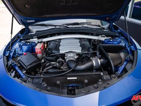 Used 2019 Chevrolet Camaro SS RWD image 29