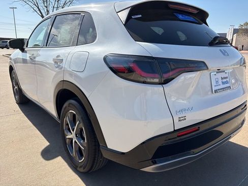 Used 2025 Honda HR-V EX-L image 4