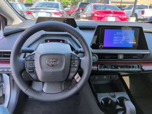 Used 2026 Toyota Prius Plug-In Hybrid FWD image 23