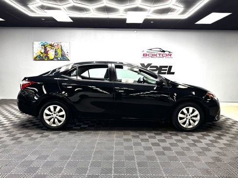 Used 2016 Toyota Corolla LE FWD image 17