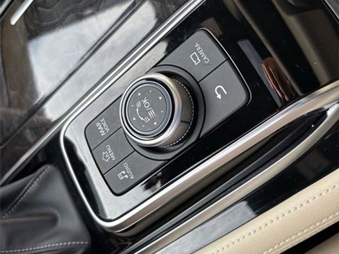 Used 2024 INFINITI QX80 Sensory w/ All-Season Package image 29