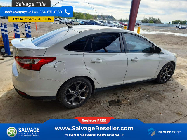Used 2014 Ford Focus SE w/ Equipment Group 201A FWD image 4