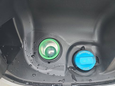 Used 2022 Chevrolet Suburban RST w/ Luxury Package image 12