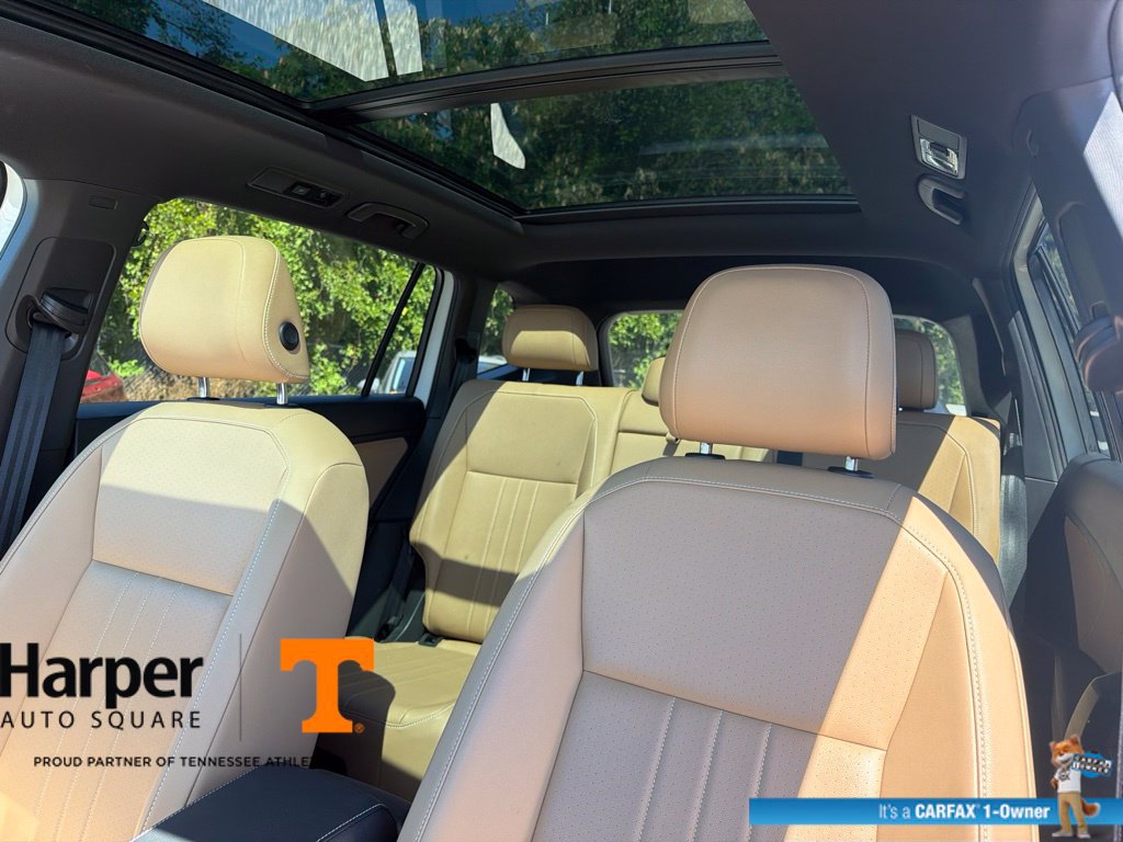 Used 2023 Volkswagen Tiguan SE w/ Panoramic Sunroof Package AWD/4WD image 12