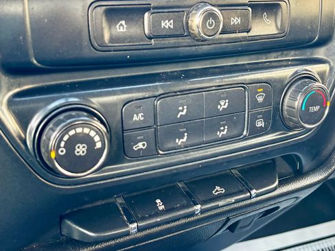 Used 2019 GMC Sierra 2500 4x4 Double Cab w/ Sierra Convenience Package image 23