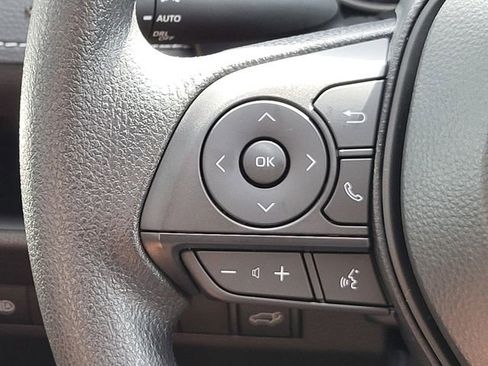 Used 2025 Toyota RAV4 XLE w/ Convenience Package image 23