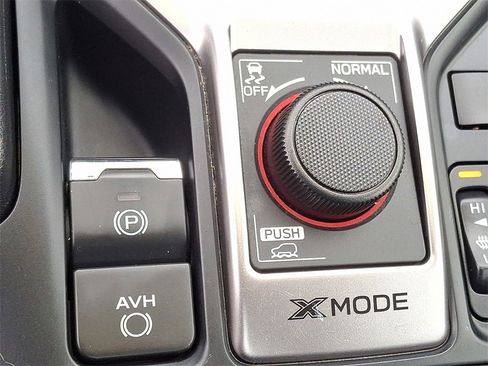 Certified 2023 Subaru Forester Premium image 25