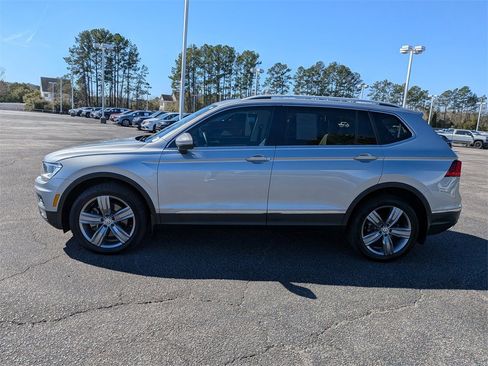 Used 2020 Volkswagen Tiguan SEL image 7