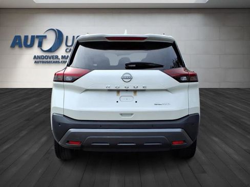 Used 2023 Nissan Rogue SL w/ SL Premium Package image 10