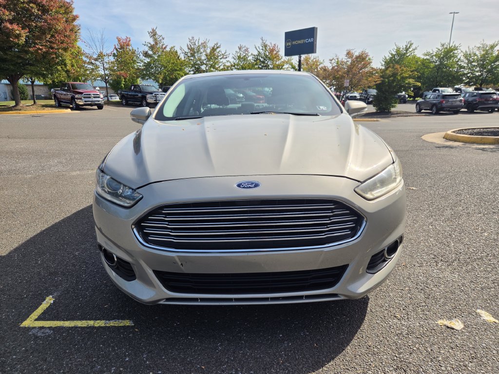Used 2015 Ford Fusion SE w/ Equipment Group 201A AWD/4WD image 2