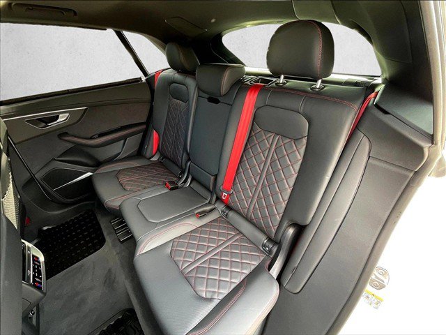 Used 2026 Audi Q8 Prestige AWD/4WD image 28