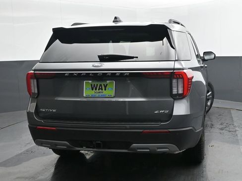 New 2026 Ford Explorer Active w/ Active Comfort Package image 5