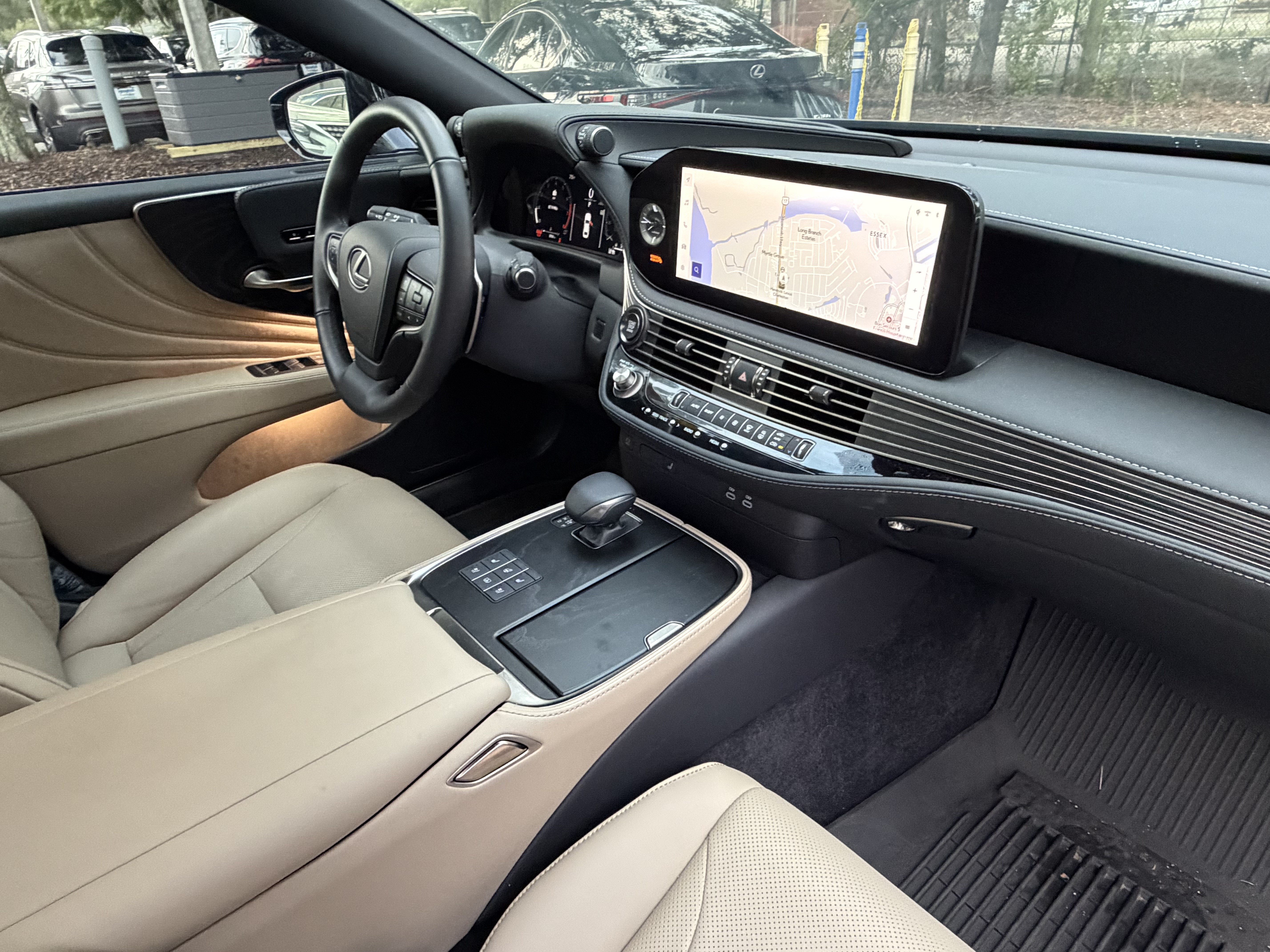 Used 2025 Lexus LS 500 RWD image 46