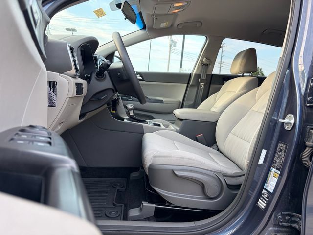 Used 2017 Kia Sportage LX AWD/4WD image 27
