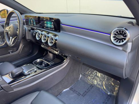 Used 2022 Mercedes-Benz A 220 image 14