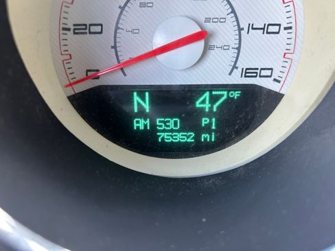 Used 2011 Dodge Challenger R/T image 16