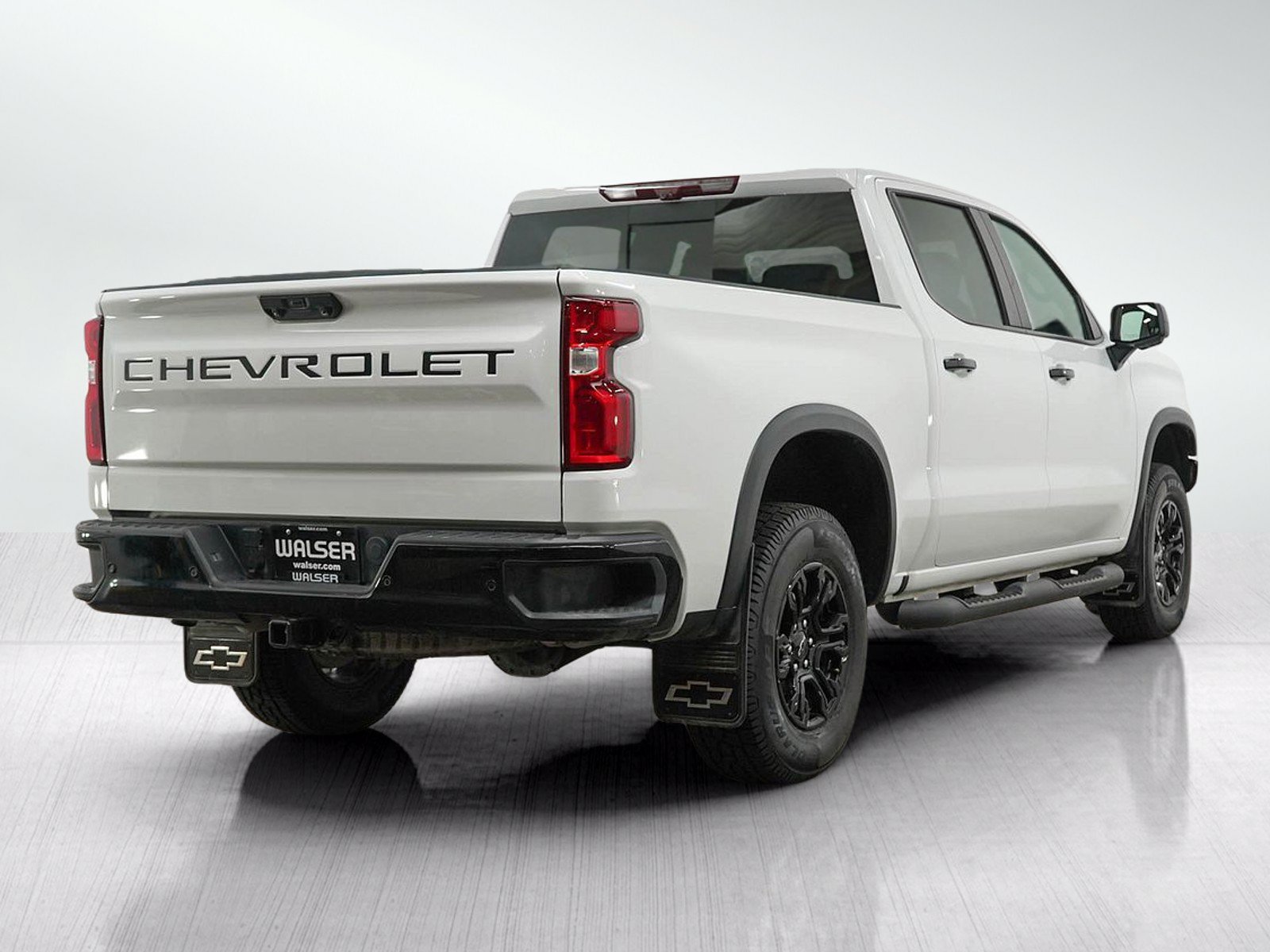 Used 2023 Chevrolet Silverado 1500 ZR2 w/ Technology Package AWD/4WD image 5