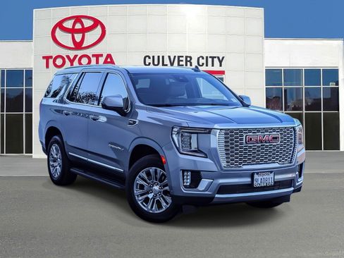 Used 2024 GMC Yukon Denali w/ Advanced Technology Package AWD/4WD image 1