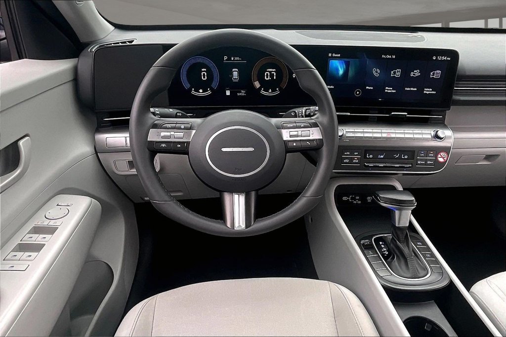 Used 2024 Hyundai Kona SEL AWD/4WD image 8