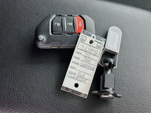 New 2026 Jeep Wrangler Unlimited Rubicon AWD/4WD image 19
