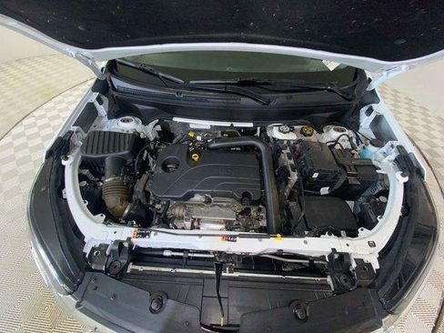 Used 2023 Chevrolet Equinox LT FWD image 19