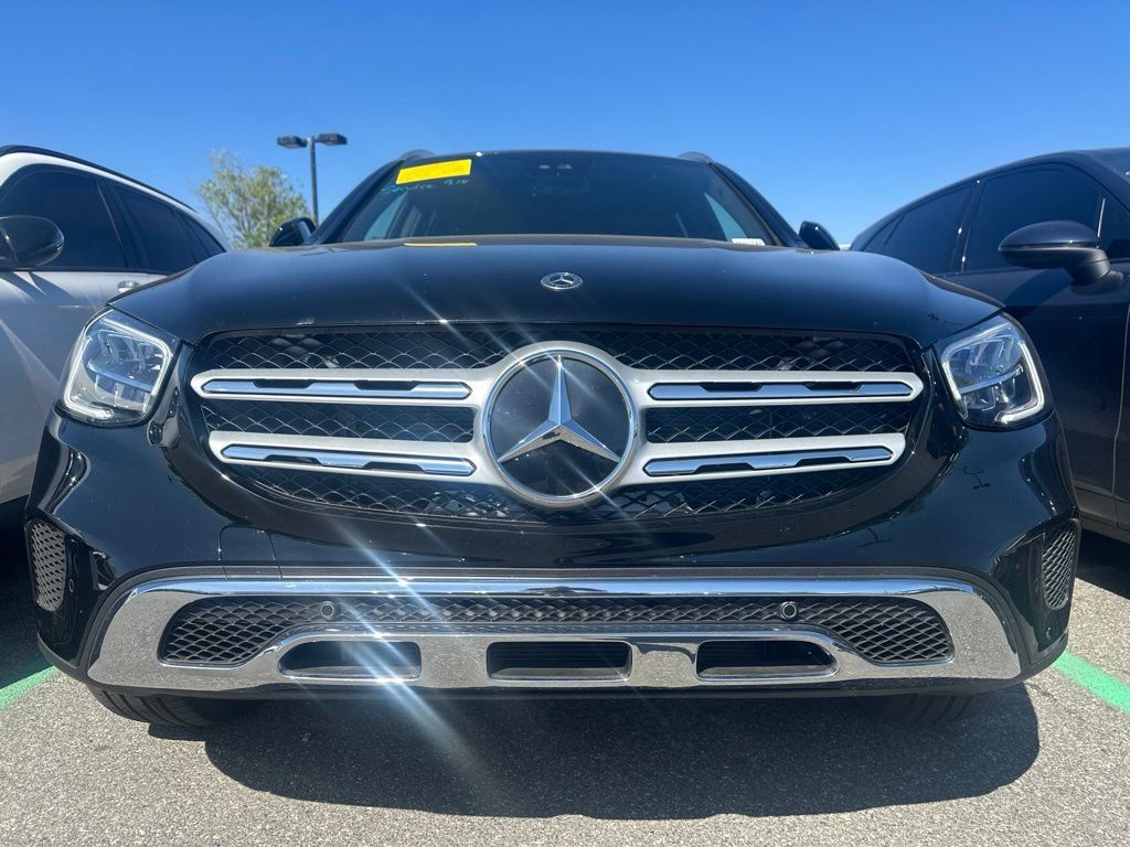 Used 2022 Mercedes-Benz GLC 300 image 3