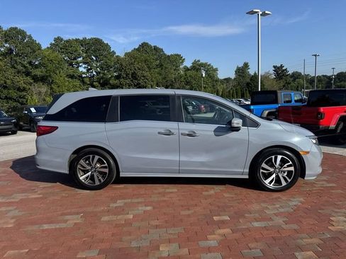 Certified 2024 Honda Odyssey Touring image 16