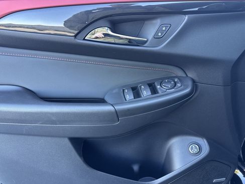 New 2025 Chevrolet TrailBlazer RS w/ Convenience Package image 10