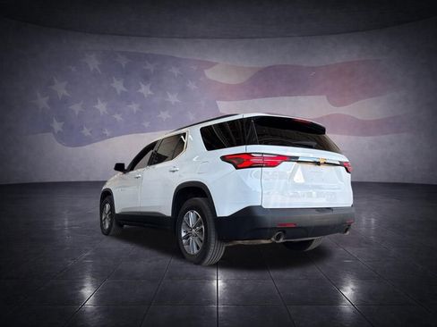 Used 2022 Chevrolet Traverse LT FWD image 3
