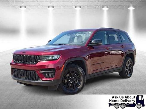 Used 2024 Jeep Grand Cherokee Altitude AWD/4WD image 1