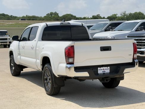Used 2022 Toyota Tacoma SR5 image 6