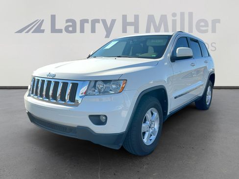 Used 2012 Jeep Grand Cherokee Laredo w/ Laredo E Group image 1