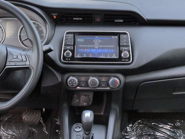 Certified 2025 Nissan Kicks Play S FWD image 18